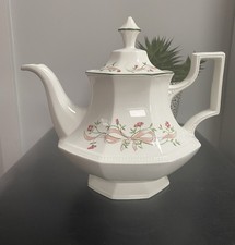 Vintage Eternal Beau Large Teapot - 2 Pint Capacity 23cm High