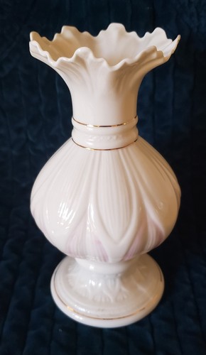 Vintage belleek ireland fine - ireland,
