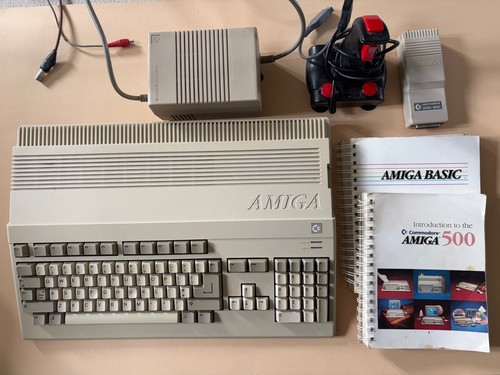 Vintage commodore amiga - commodore,