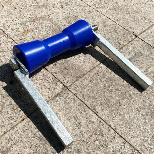Keel support for boat