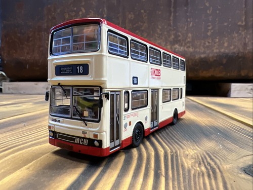 Corgi ooc mcw - mcw, metrobus