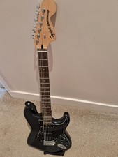 Squier Sonic Stratocaster HSS