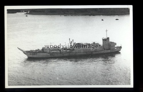 Wl0923 royal navy landing - royal,