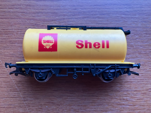 Hornby shell tanker - shell, freight