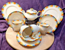 Teapot & 4 Trios ~ Grindley