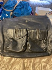 Black Fluer By Patrick Cox