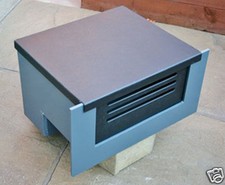 Pond Skimmer In-Wall sits on 9