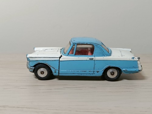 Corgi toys 231 triumph - toys,