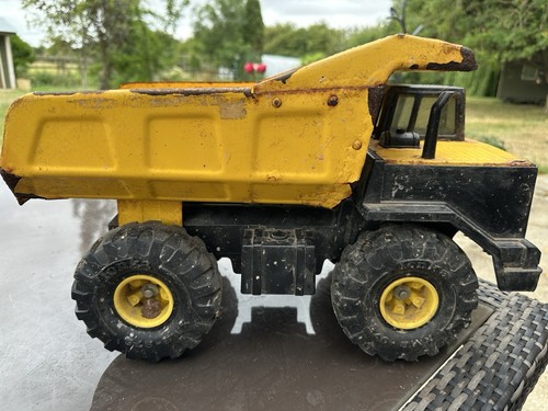 Tonka mighty dump truck - tonka,