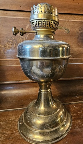 Duplex veritas brass oil lamp - brass,