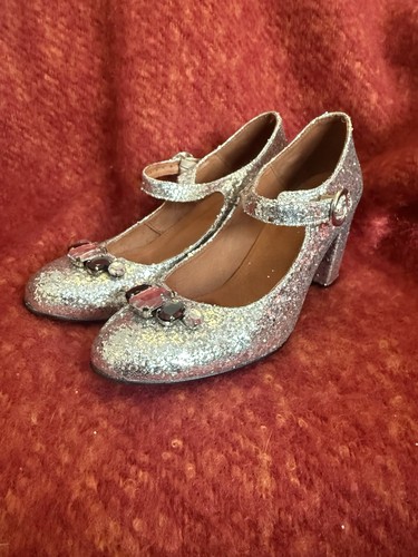 Worn twice silver glitter - glitter, red