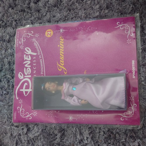 Disney princess porcelain - disney, doll