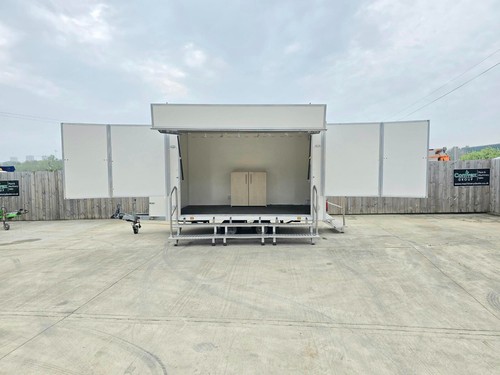 Lynton exhibition unit - exhibition,