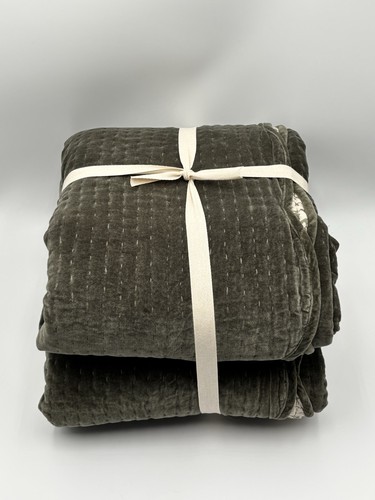 Pottery barn velvet scallop - barn,