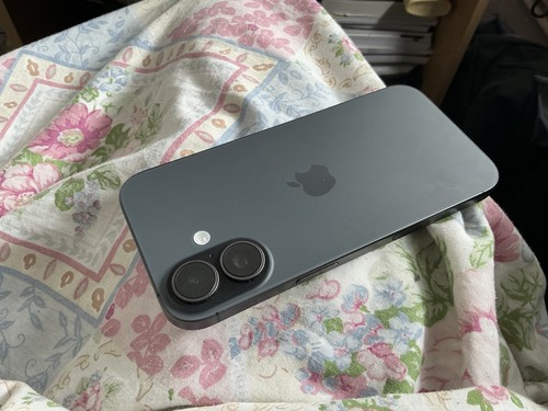 Iphone pristine - 17,