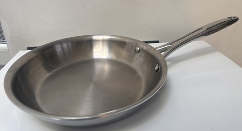 The pampered chef - the, stainless