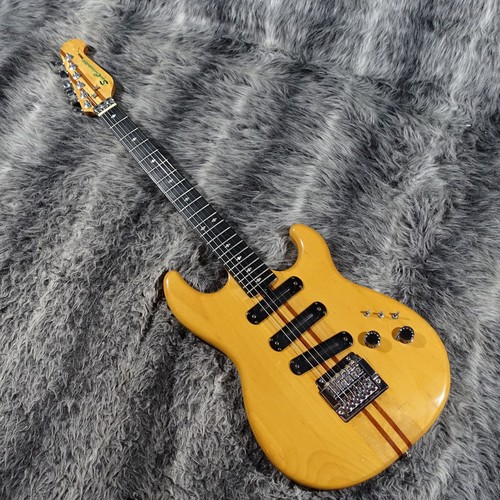 Yamaha 1200 electric guitar - sc-1200,