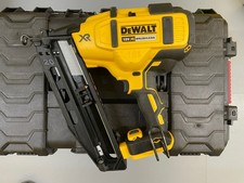 DeWalt DCN660N 18V XR Li-Ion 2nd Fix Nailer Brushless