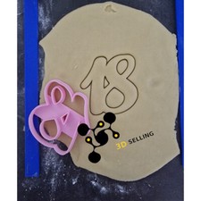 Numero 18 cookie cutter formina tagliabiscotti o PDZ 8cm