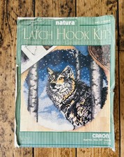 Fantastic Vintage Latch Hook Rug Kit. 28 Inch / 72cm with Fab Wolf Design. New. 