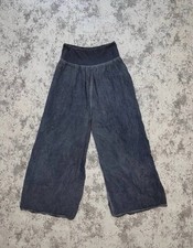 Ivan Grundahl Women’s Gray