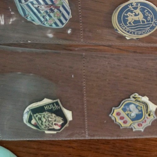 Esso football foil club badge - football,