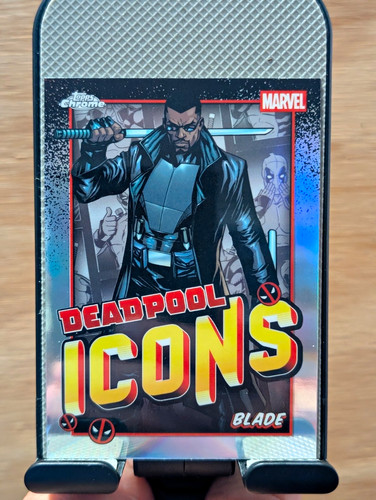 Topps 2025 chrome deadpool - chrome,