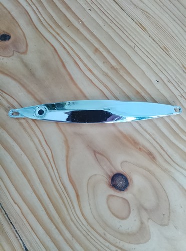 Slow pitch jig lure - slow,