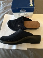 Fly Flot Women's Slip On