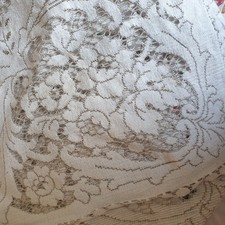 Vtg Lacey Tablecloth Ivory
