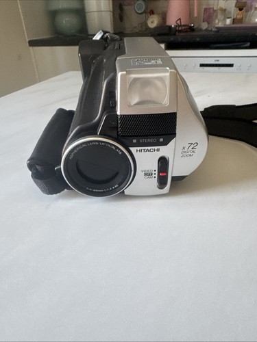 Hitachi video camera h845le - hitachi,
