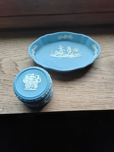 Wedgewood blue jasperware - blue,