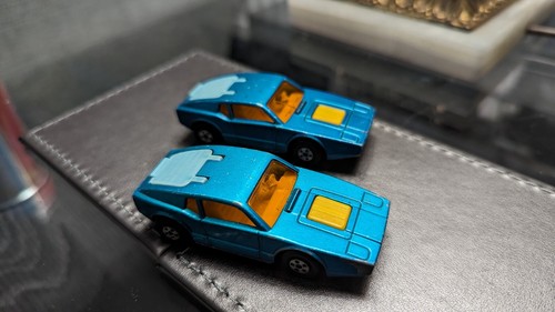 Pair unboxed vintage - pair,