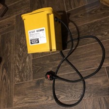 Axiom 110V Corded Electric Site Tool Transformer 3kVA 2 x 16A Outlets -  Clean!