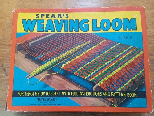 Spear weaving loom - size, 3