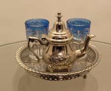 Small Moroccan Teapot with traditional tray 2 cups decorative set morocco chai