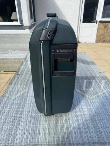 Samsonite iso 9002 hardshell - samsonite,