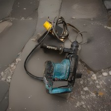 Makita HR3210C AVT SDS Plus