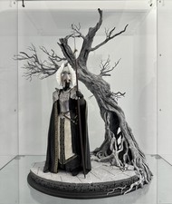 Weta Workshop Fountain Guard