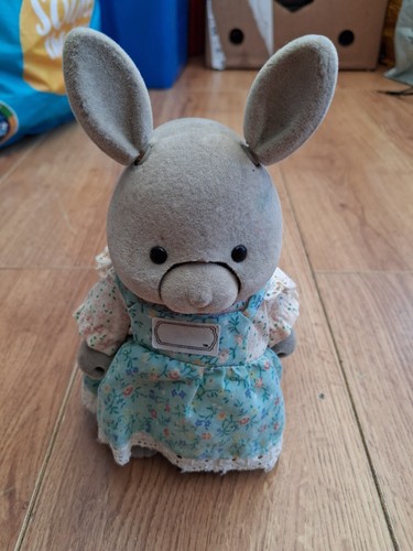 Vintage sylvanian families - sylvanian,