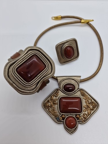 Set leather soutache - of, made