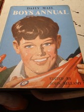 Daily Mail Boys Annual by John