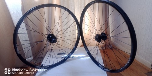 Halo wheel set front and - wheel,