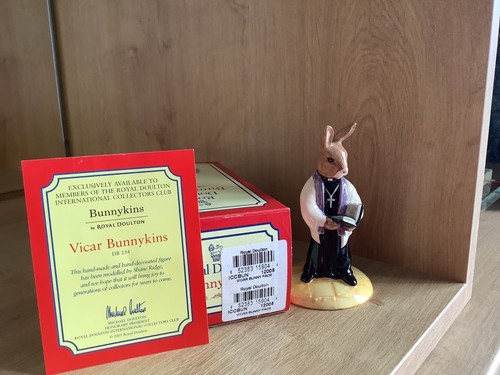 Royal doulton vicar - doulton,