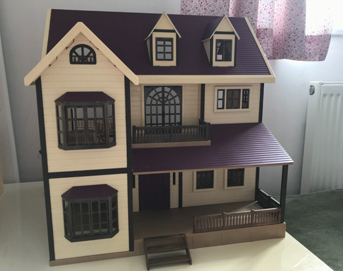 Sylvanian families oakwood - families,