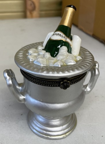 Porcelain champagne trinket - champagne,