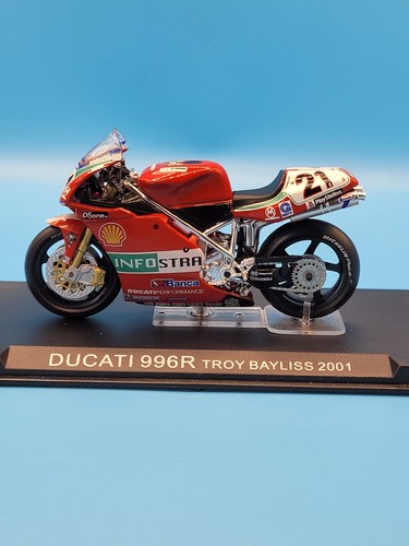 Ixo ducati 996r ridden by - ducati,