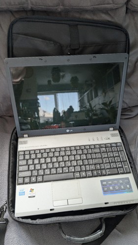 Laptop english greek - /,
