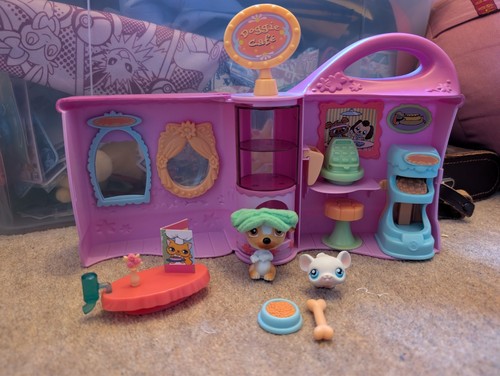 Hasbro 2004 doggie cafe - 2004,