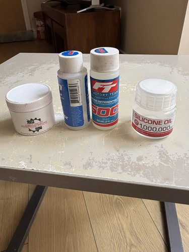 Diff silicone and - silicone, grease